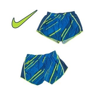 Two pockets!! Nike Women's Dri-Fit Tempo Running Shorts